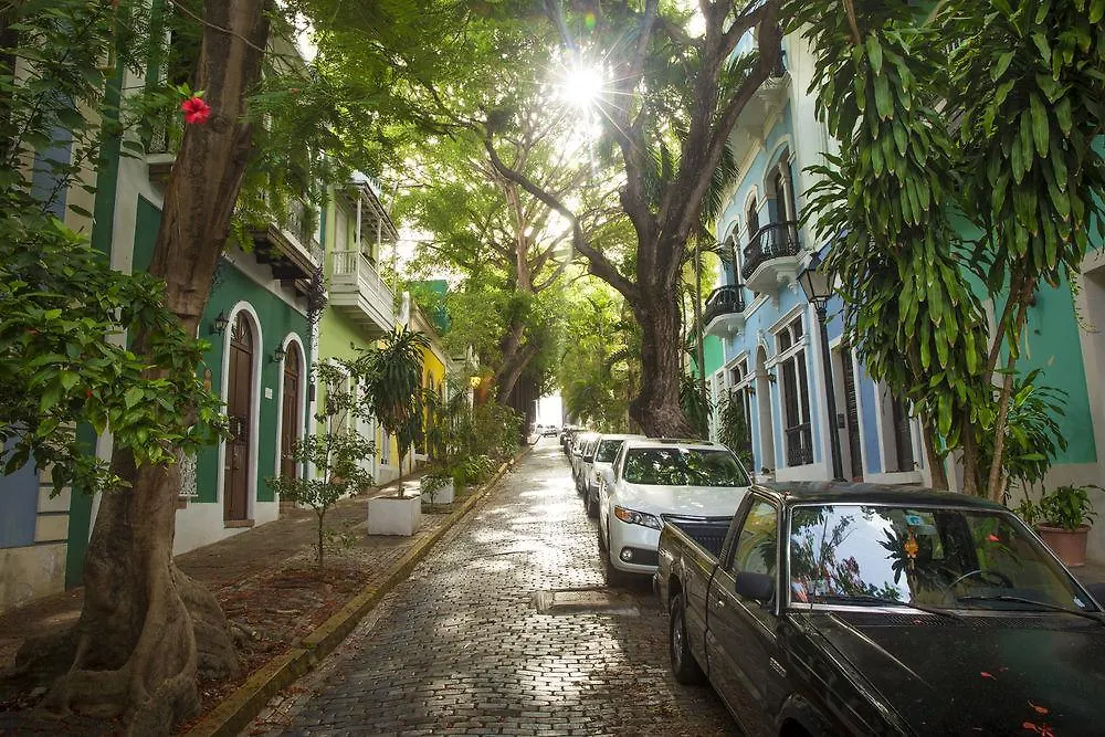 Decanter Hotel San Juan 3*,